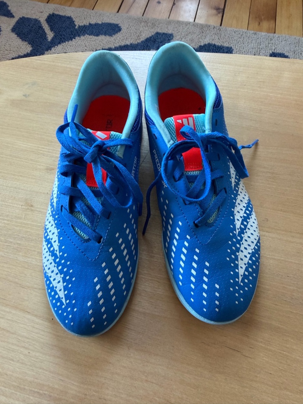 Adidas indoor soccer shoe Kids Blue Athletic Lace-Up Shoes US 5